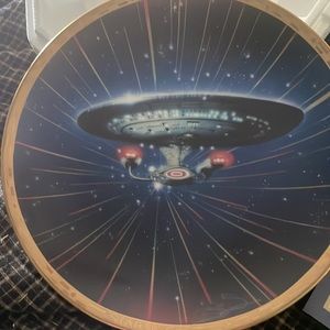 The Hamilton Collection U.S.S. Enterprise NCC-1701-D Star Trek. The Voyagers